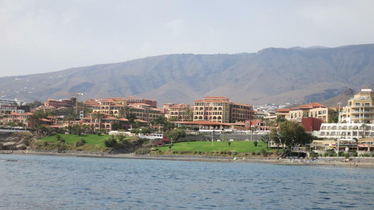 Holiday Home Close To Golden Mile Playa de las Américas Exterior foto
